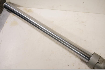 Höger sida på Gaffelben från en Yamaha XT 600 -1990 motorcykel.