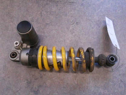 Framsidan på Stötdämpare från en Yamaha YZF R6 -1999 motorcykel.