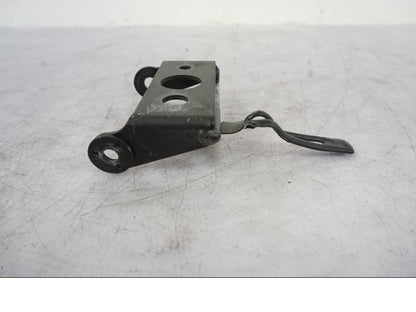 Baksidan på Bensintankfäste från en Honda VTR 1000 F -1997 motorcykel.