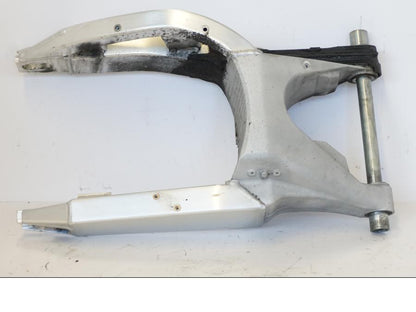 Vänster sida på Sving från en Honda CBR 900 RR -2001 motorcykel.