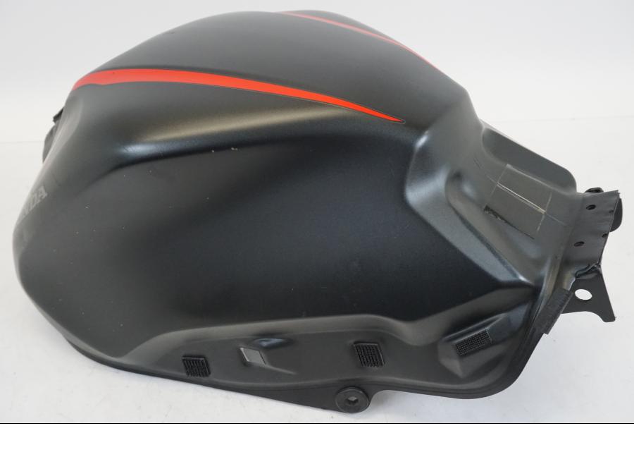 Vänster sida på Bensintank från en Honda CBR 650 R -2019 motorcykel.