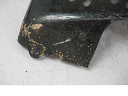 Snett nerifrån på Magkåpa från en Honda CBR 900 RR -1995 motorcykel.