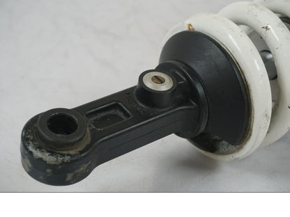 Baksidan på Stötdämpare från en KTM 1290 Super Duke R -2018 motorcykel.