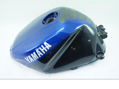 Vänster sida på Bensintank från en Yamaha YZF 1000 R -1997 motorcykel.