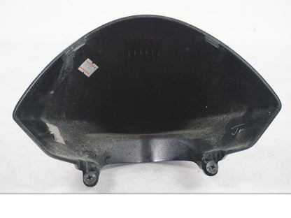 Snett uppifrån på Instrumentpanelkåpa från en Kawasaki ER-6N ABS -2010 motorcykel.