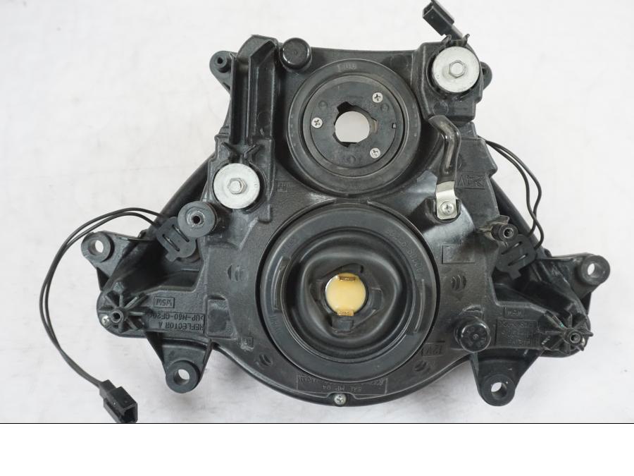 Extrabild1 på Strålkastarinsats från en Suzuki GSX-R 750 -2007 motorcykel.