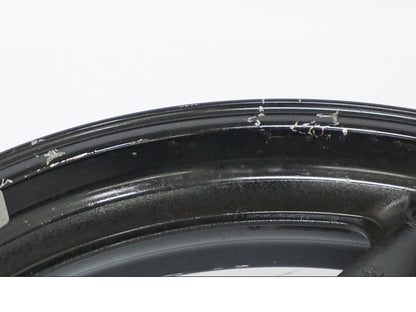 Extrabild1 på Fälg från en Honda CBR 900 RR -2002 motorcykel.