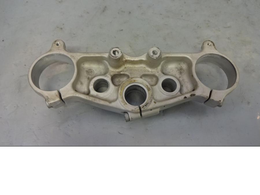 Baksidan på Gaffelkrona från en KTM 990 Super Duke -2009 motorcykel.