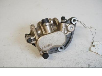 Framsidan på Bromsok från en Honda CB 600 Hornet -2005 motorcykel.