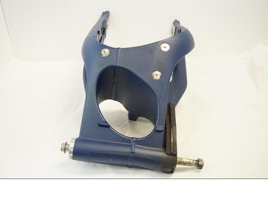 Snett uppifrån på Sving från en Triumph Daytona 675 -2010 motorcykel.