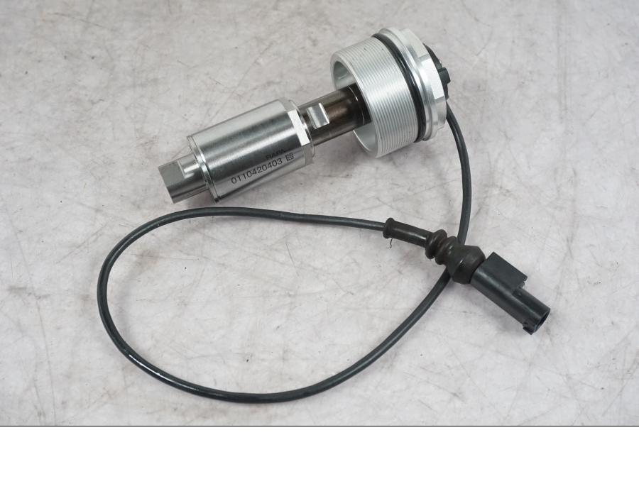 Framsidan på Gaffelbensdelar från en Ducati Multistrada V4 -2024 motorcykel.