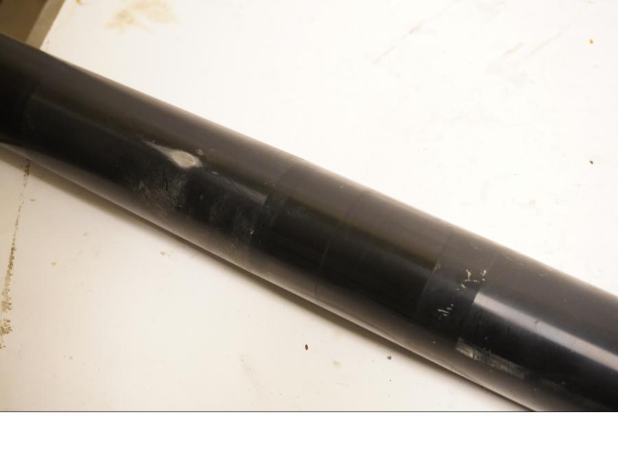 Snett nerifrån på Gaffelben från en Husqvarna TR 650 Strada -2012 motorcykel.