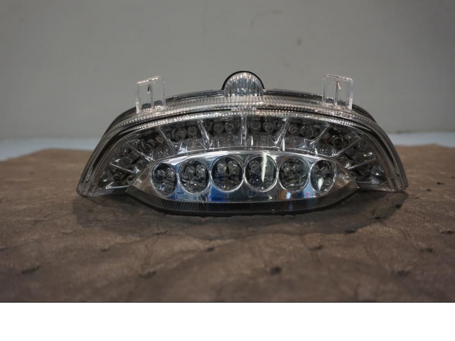 Framsidan på Baklampa från en Yamaha V-Max 1700 -2010 motorcykel.