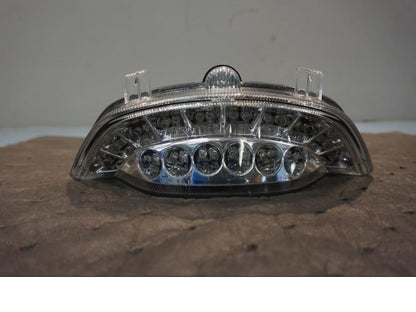 Framsidan på Baklampa från en Yamaha V-Max 1700 -2010 motorcykel.