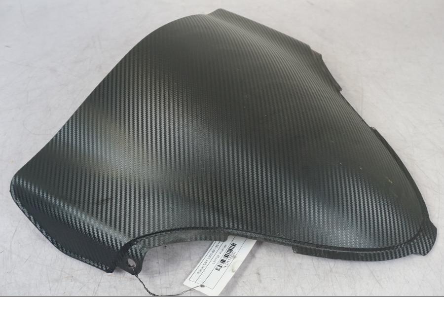 Baksidan på Vindruta från en Suzuki GSX 1300 RX -1999 motorcykel.