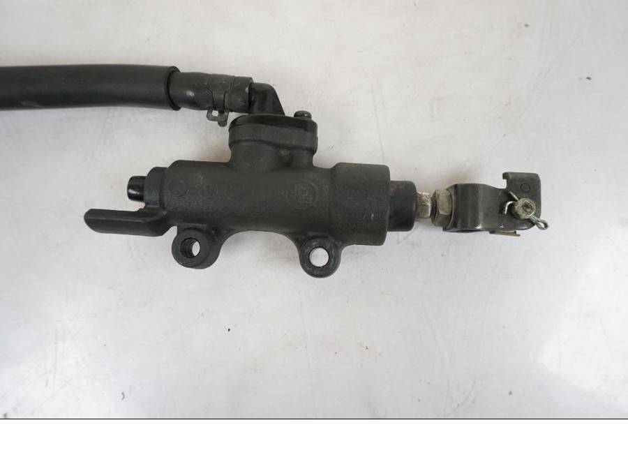 Höger sida på Bromshuvudcylinder från en Honda VFR 1200 -2010 motorcykel.