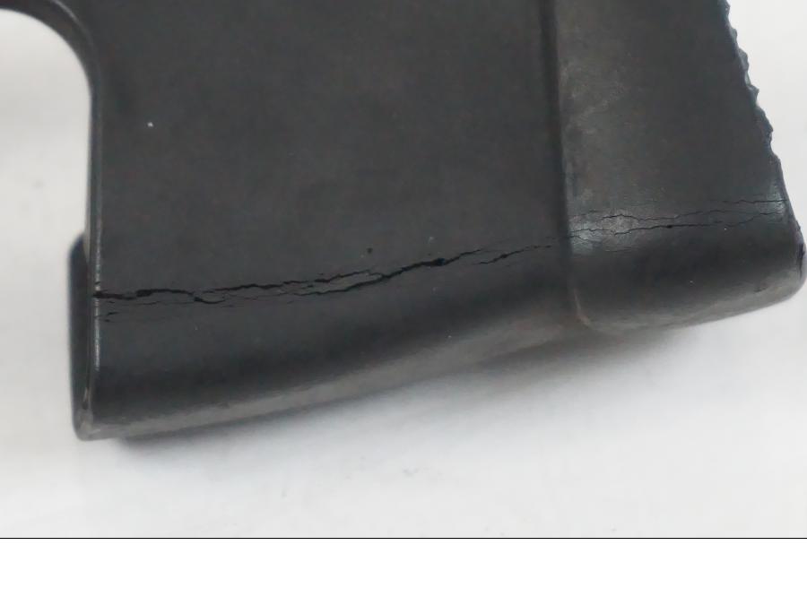 Vänster sida på Bensintankskåpa från en BMW F 650 CS -2002 motorcykel.