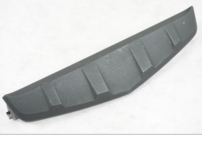 Baksidan på Luftvinge från en BMW R 1200 GSA -2012 motorcykel.