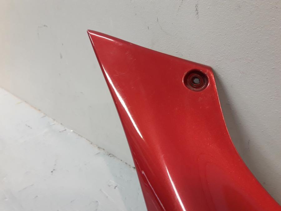 Höger sida på Sidopanel från en BMW R 1150 R -2004 motorcykel.