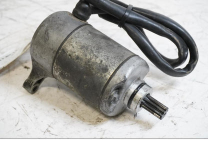 Framsidan på Startmotor från en Yamaha YZF 750 R -1993 motorcykel.