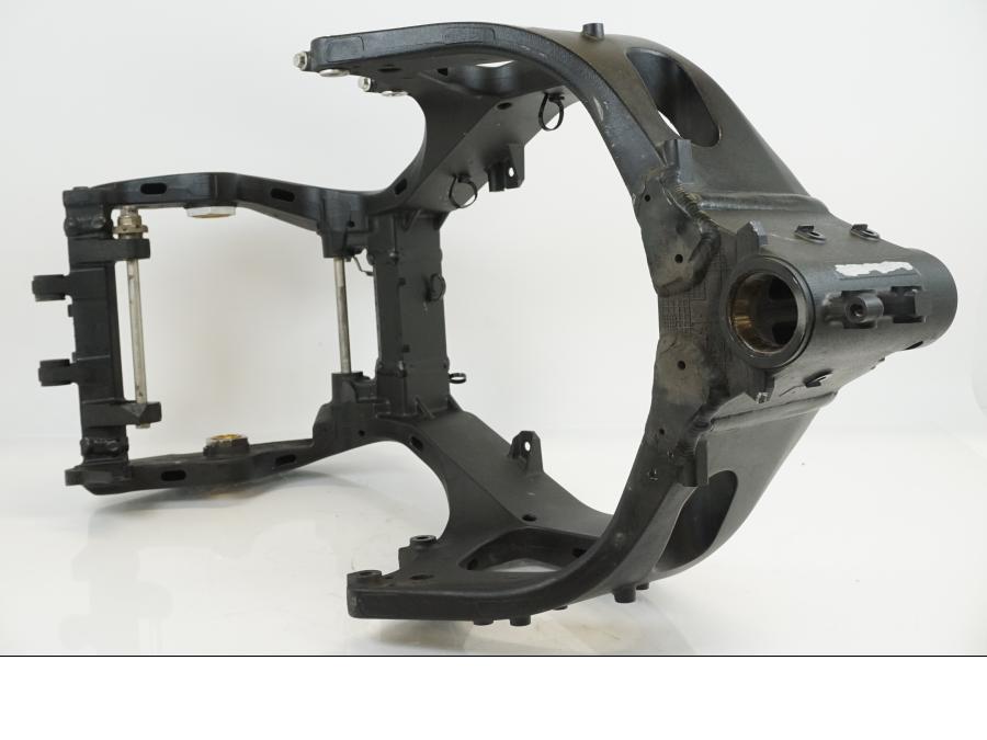 Snett nerifrån på Ram från en Suzuki GSX-R 1000 -2009 motorcykel.