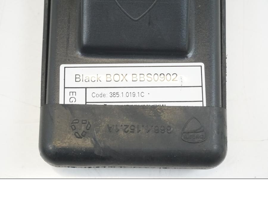 Höger sida på CDI / ECU från en Ducati Hyperstrada -2013 motorcykel.