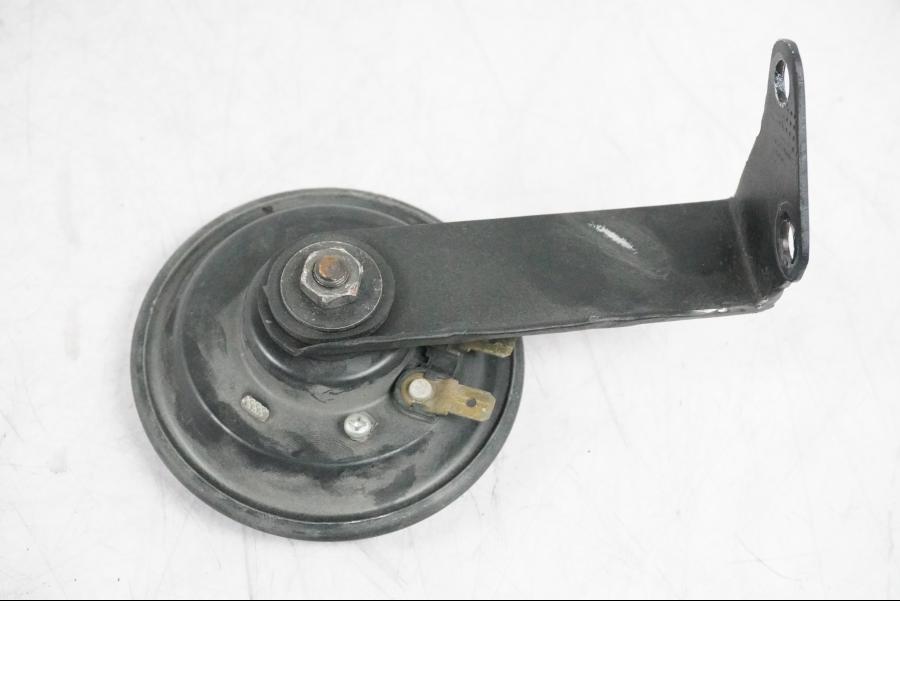 Baksidan på Signalhorn / Tuta från en Suzuki GSX-R 1000 -2008 motorcykel.