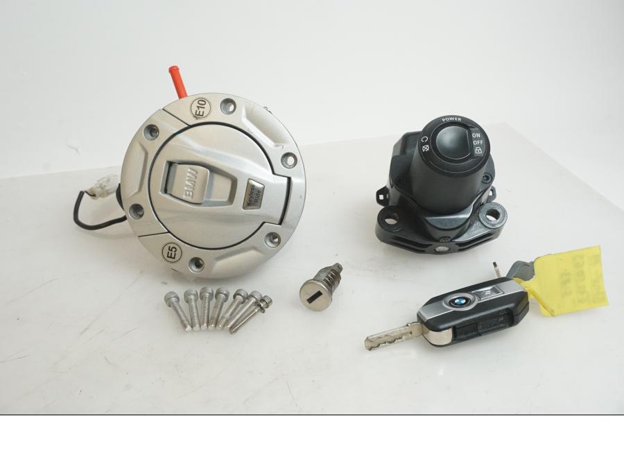 Framsidan på Låssats från en BMW R 1250 GS -2019 motorcykel.