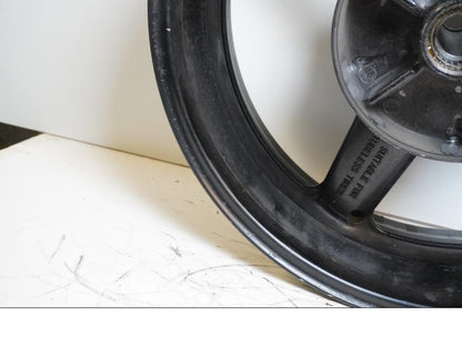 Extrabild6 på Fälg från en Yamaha YZF R6 -1999 motorcykel.