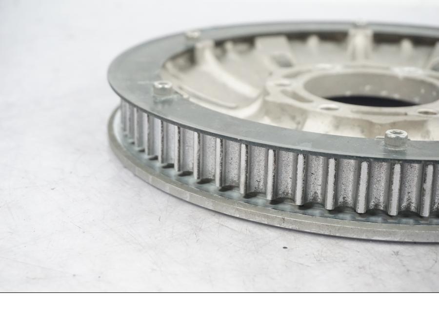 Höger sida på Remdrev från en Kawasaki VN 900 -2007 motorcykel.