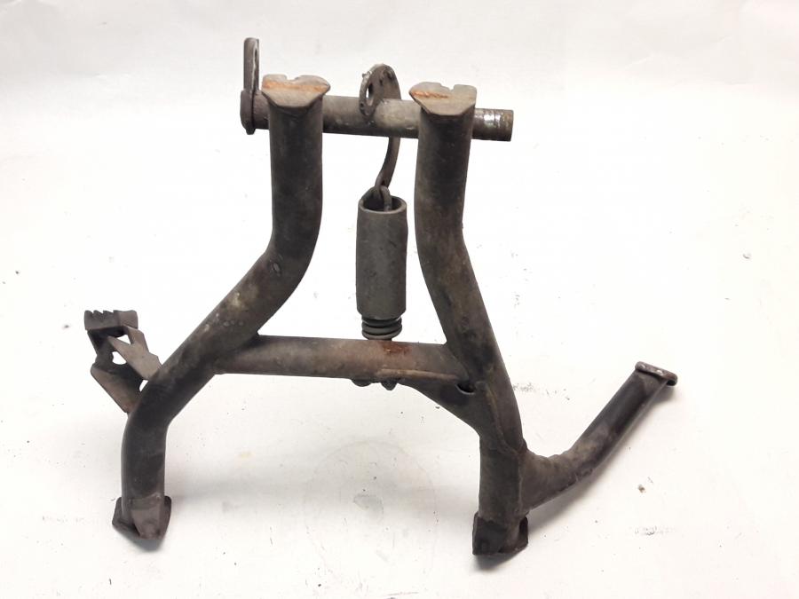 Framsidan på Centralstöd från en Honda CBR 600 -1997 motorcykel.