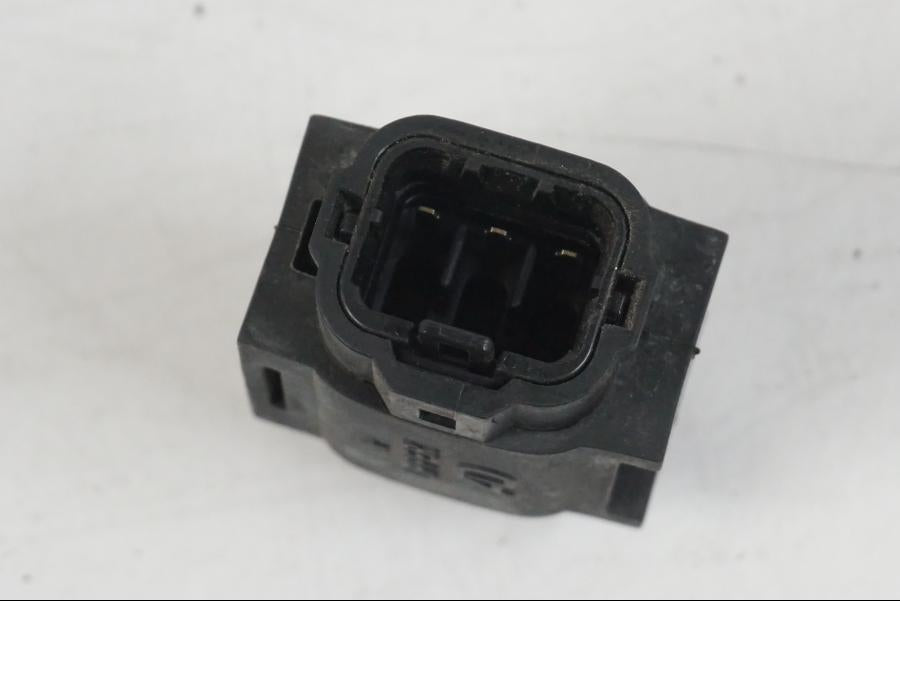 Baksidan på Tilt Sensor från en Suzuki VZR 1800 -2009 motorcykel.