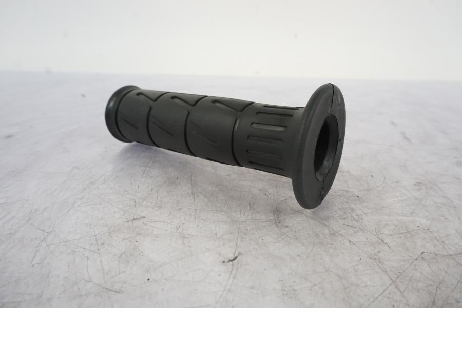 Framsidan på Handtag från en Kawasaki ER-6F -2010 motorcykel.