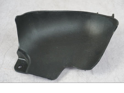 Baksidan på Plast från en Suzuki GSX 1300 RX -1999 motorcykel.