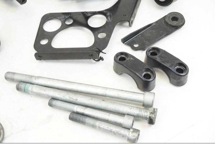 Baksidan på Skruv / Mutter etc från en BMW K 1200 LT -2004 motorcykel.