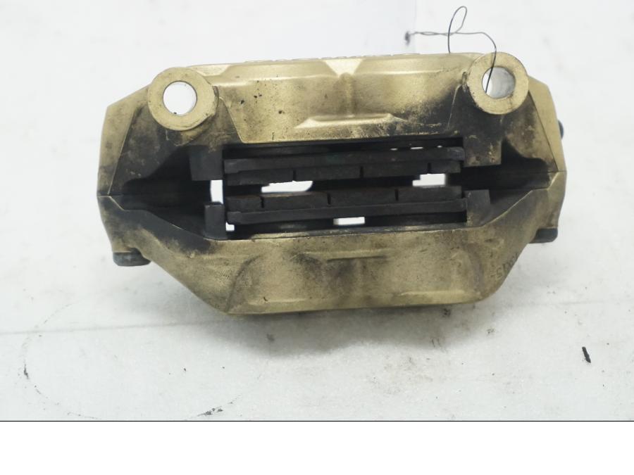 Baksidan på Bromsok från en MV Agusta Brutale 800 -2014 motorcykel.