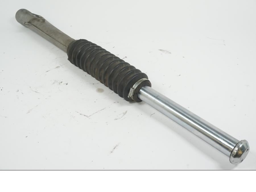 Vänster sida på Gaffelben från en BMW R 60 -1971 motorcykel.