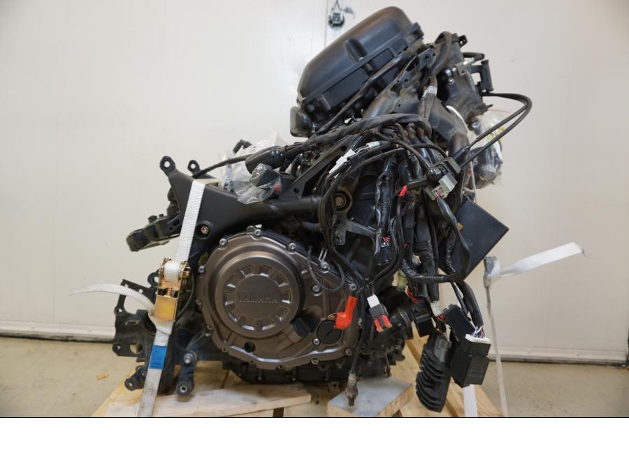 Framsidan på Motorpaket från en Yamaha XT 1200 A -2010 motorcykel.
