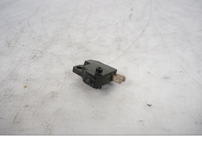 Framsidan på Bromsljuskontakt från en Kawasaki ER-6N -2012 motorcykel.