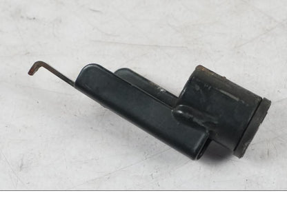 Baksidan på Ljuddämparfäste från en KTM 690 SM R -2009 motorcykel.