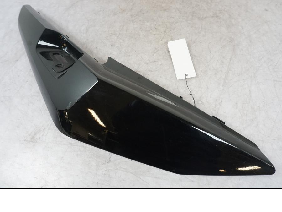 Baksidan på Bakvinge från en BMW K 1600 GTL -2015 motorcykel.