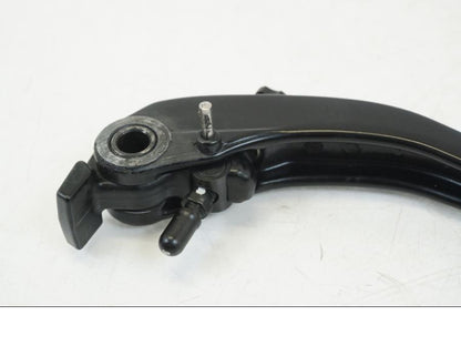 Extrabild2 på Kopplingsgrepp från en Ducati Streetfighter V4 -2020 motorcykel.