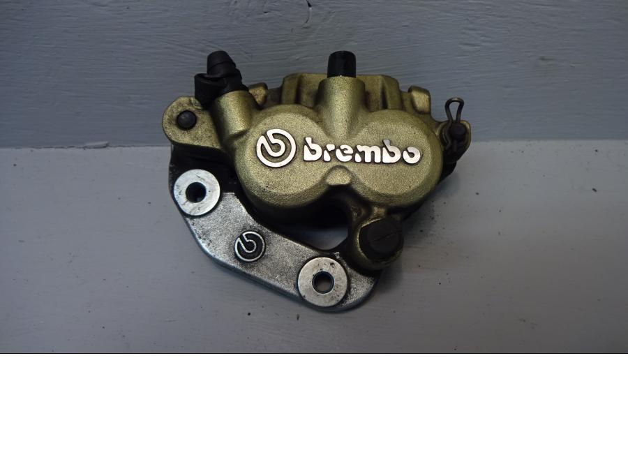 Framsidan på Bromsok från en Yamaha YZF-R 125 -2012 motorcykel.