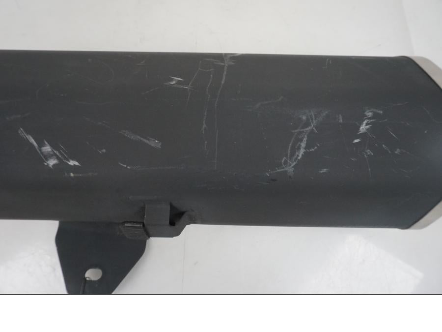 Baksidan på Ljuddämpare från en Kawasaki NINJA 400 -2018 motorcykel.