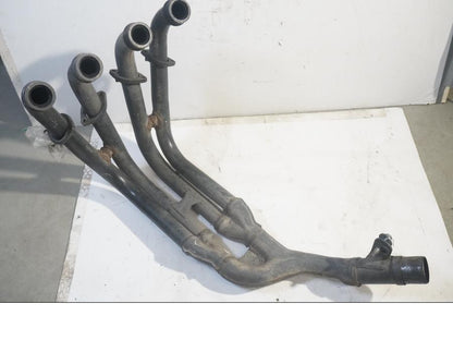 Framsidan på Grenrör från en Yamaha FZ-S 600 -1998 motorcykel.