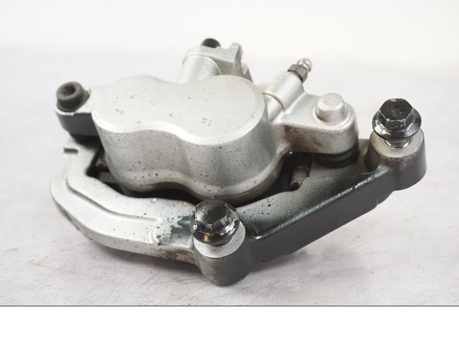 Framsidan på Bromsok från en Yamaha XVS 1100 -2000 motorcykel.