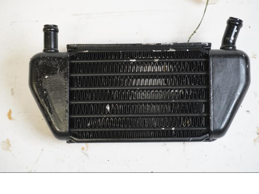 Baksidan på Oljekyl från en BMW R 1100 R -1995 motorcykel.