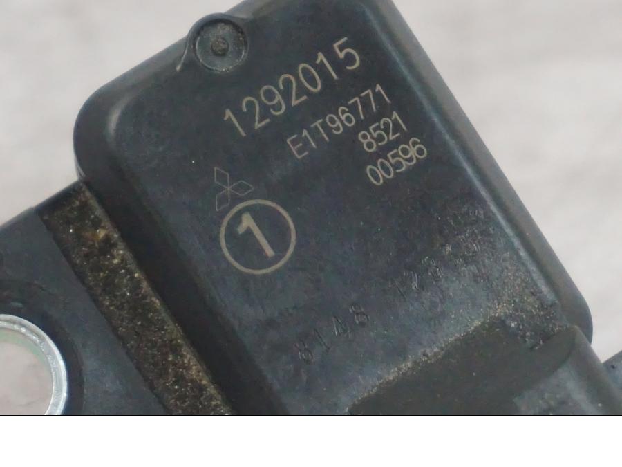 Baksidan på Mapsensor från en Triumph Tiger -2009 motorcykel.