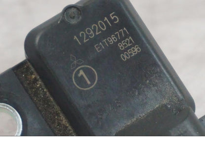 Baksidan på Mapsensor från en Triumph Tiger -2009 motorcykel.