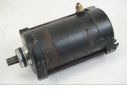 Framsidan på Startmotor från en Kawasaki VN 800 -2000 motorcykel.
